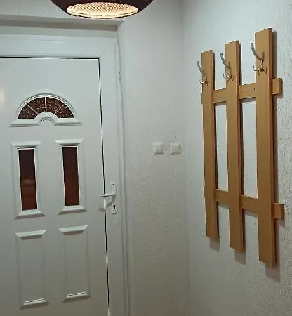 Apartman 13 דירה *