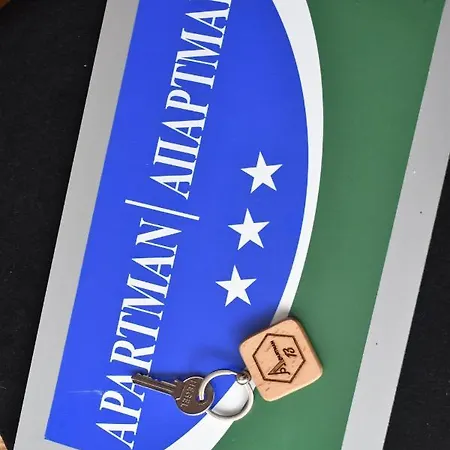 Apartman 13 דירה